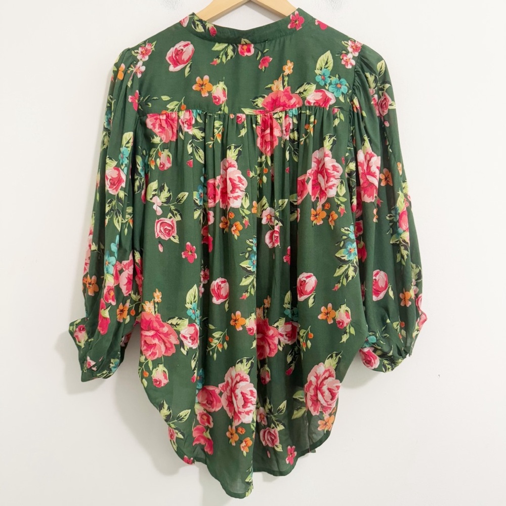 Tolani Green Floral Blouse - Picture 2 of 6